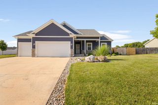 30329 Pine Bluff Drive, Elkhart, IN 46517