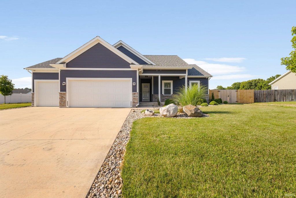 30329 Pine Bluff Drive, Elkhart, IN 46517