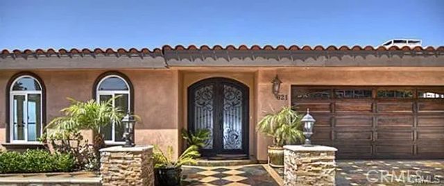 621 Loretta Drive, Laguna Beach, CA 92651