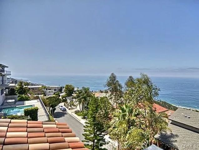 621 Loretta Drive, Laguna Beach, CA 92651