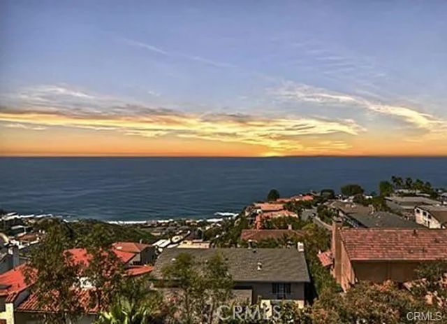 621 Loretta Drive, Laguna Beach, CA 92651
