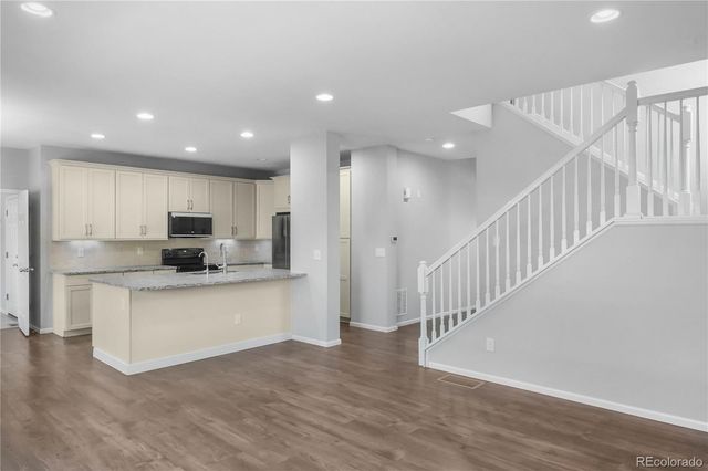 26843 E Easter Place, Aurora, CO 80016