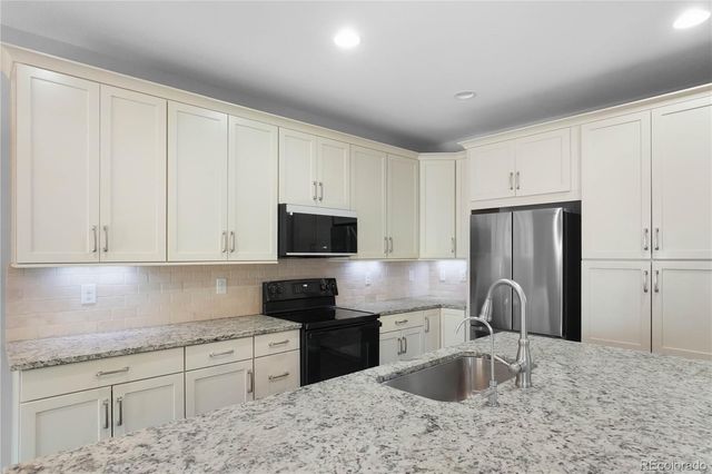 26843 E Easter Place, Aurora, CO 80016