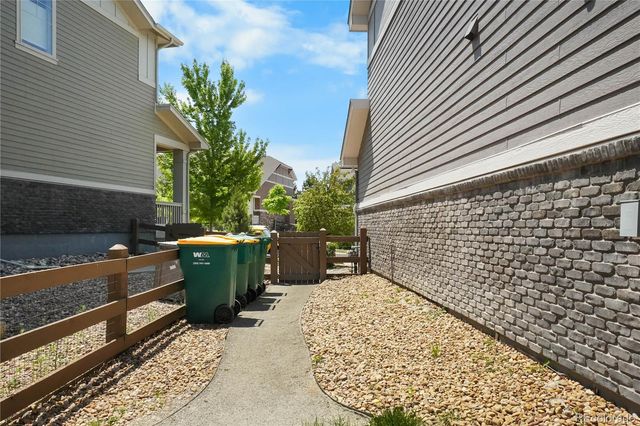 26843 E Easter Place, Aurora, CO 80016