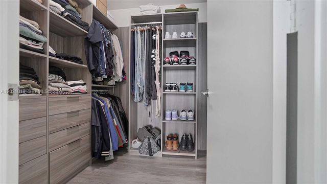 2900 NE 7th Ave 4102, Miami, FL 33137