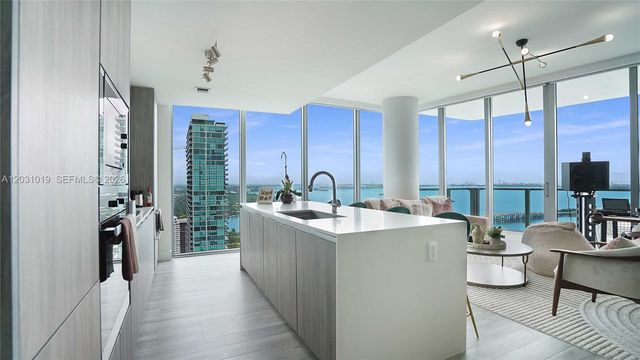 2900 NE 7th Ave 4102, Miami, FL 33137