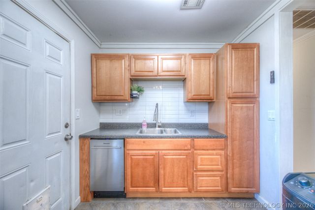 3741 E 2nd Street, Tulsa, OK 74112