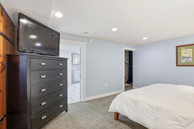 1228 E 40th Ave, Spokane, WA 99203