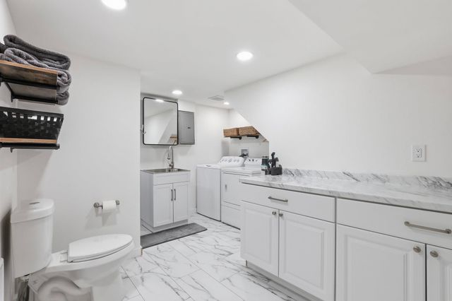 1228 E 40th Ave, Spokane, WA 99203