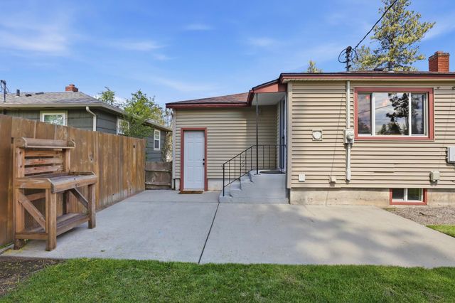 1228 E 40th Ave, Spokane, WA 99203