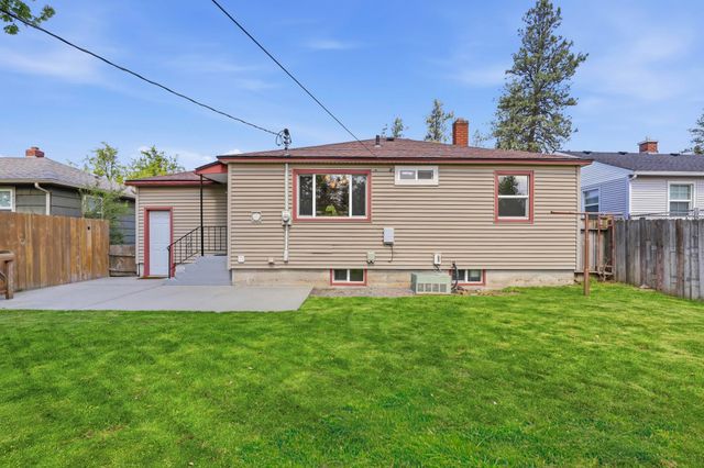 1228 E 40th Ave, Spokane, WA 99203