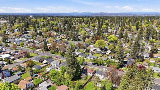 1228 E 40th Ave, Spokane, WA 99203