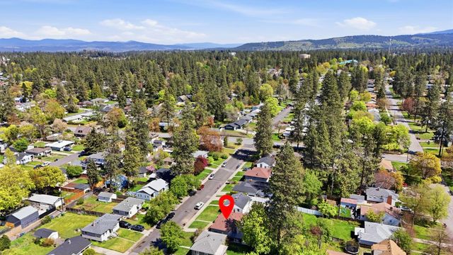 1228 E 40th Ave, Spokane, WA 99203