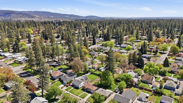 1228 E 40th Ave, Spokane, WA 99203
