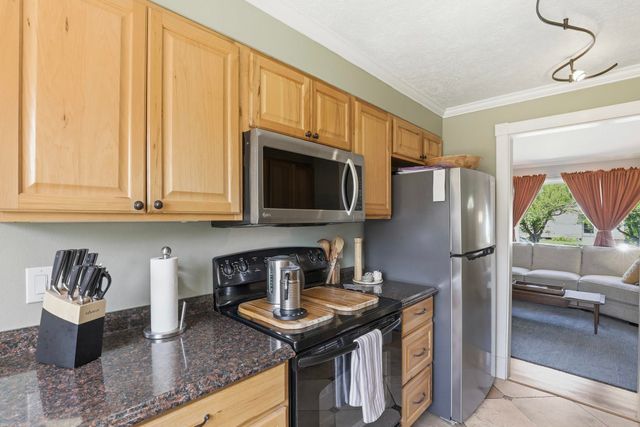 1228 E 40th Ave, Spokane, WA 99203