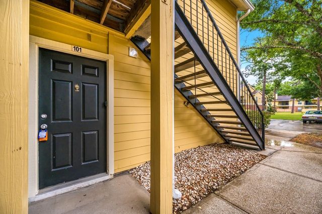 8630 MALLARD RESERVE DRIVE 101, Tampa, FL 33614