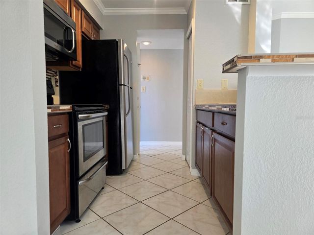 8630 MALLARD RESERVE DRIVE 101, Tampa, FL 33614