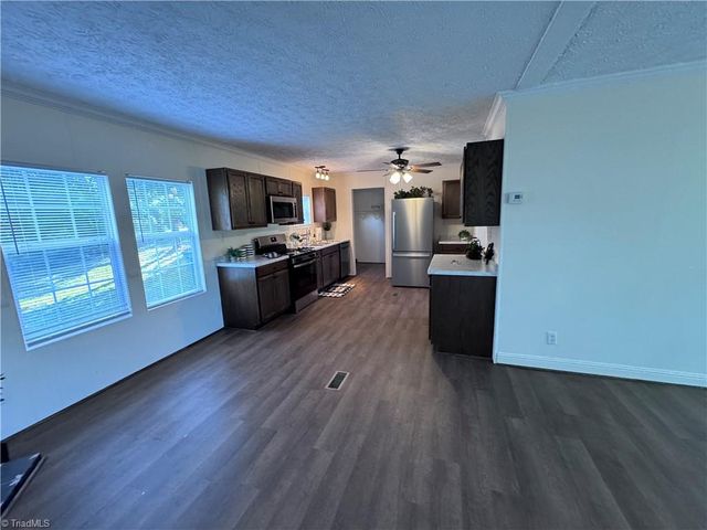 293 Regina Drive, Thomasville, NC 27360