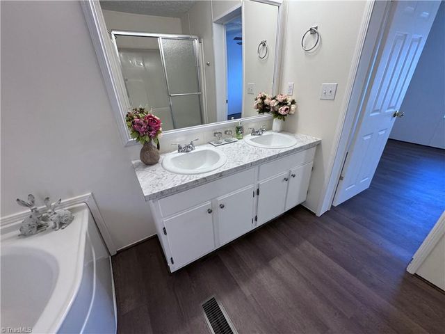 293 Regina Drive, Thomasville, NC 27360