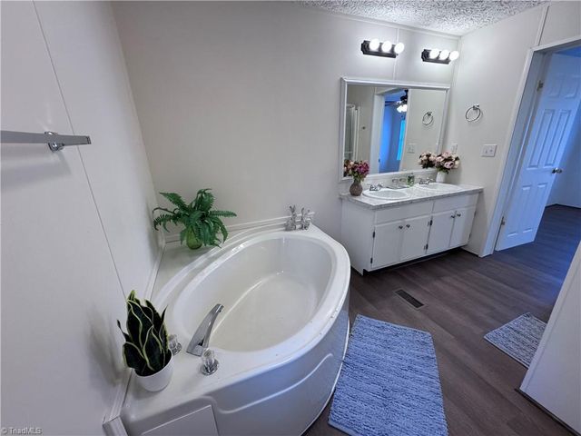 293 Regina Drive, Thomasville, NC 27360