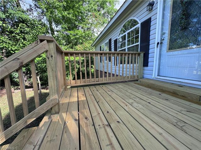 293 Regina Drive, Thomasville, NC 27360