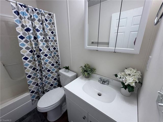 293 Regina Drive, Thomasville, NC 27360
