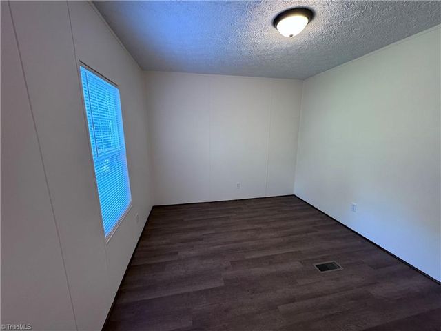 293 Regina Drive, Thomasville, NC 27360