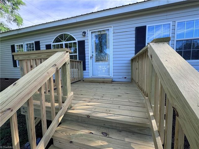 293 Regina Drive, Thomasville, NC 27360