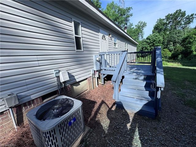 293 Regina Drive, Thomasville, NC 27360