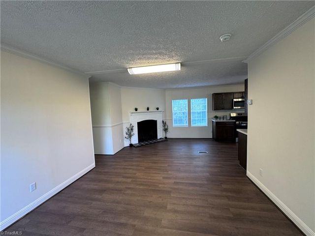 293 Regina Drive, Thomasville, NC 27360