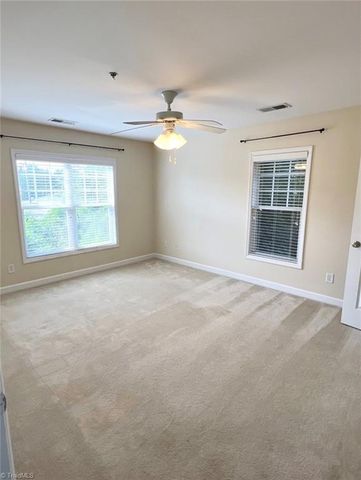 4762 Tatton Park Circle 3D, Winston-salem, NC 27103