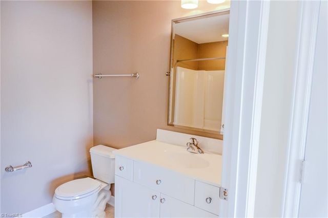 4762 Tatton Park Circle 3D, Winston-salem, NC 27103