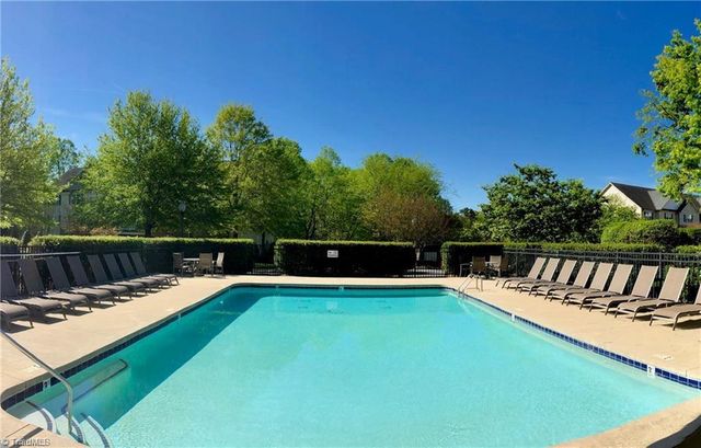 4762 Tatton Park Circle 3D, Winston-salem, NC 27103