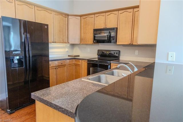 4762 Tatton Park Circle 3D, Winston-salem, NC 27103