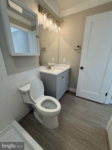 453 WALNUT DR, Edgewater, MD 21037