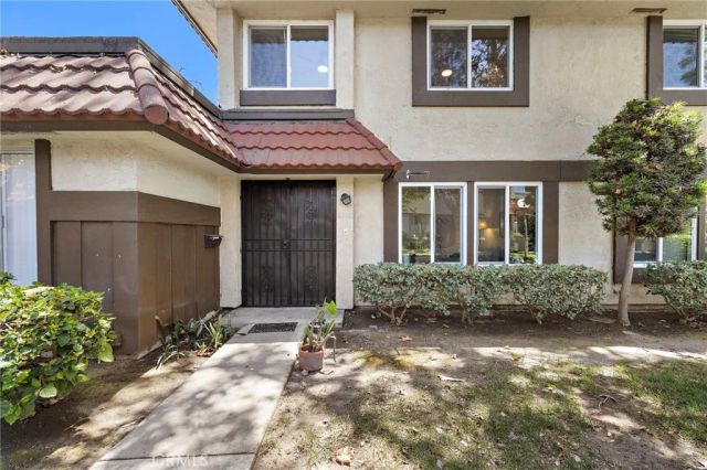 2692 W Plum Tree Lane, Anaheim, CA 92801