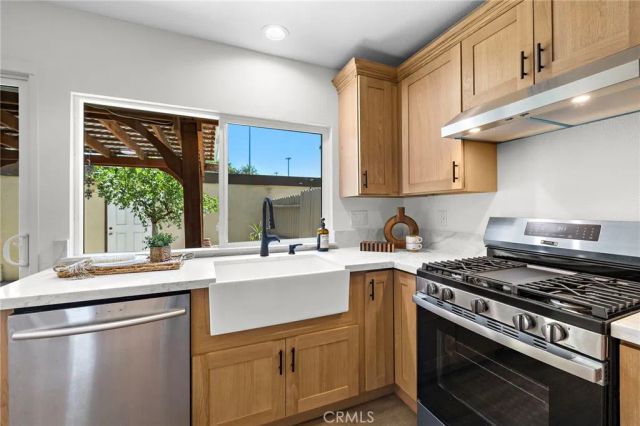 2692 W Plum Tree Lane, Anaheim, CA 92801