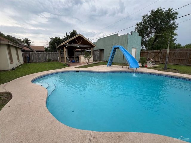 2031 Pena Street, Mission, TX 78572