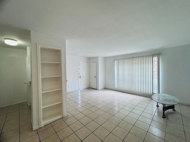 9201 Clarewood Drive 284, Houston, TX 77036
