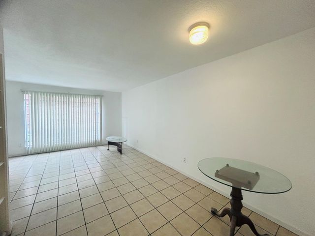 9201 Clarewood Drive 284, Houston, TX 77036