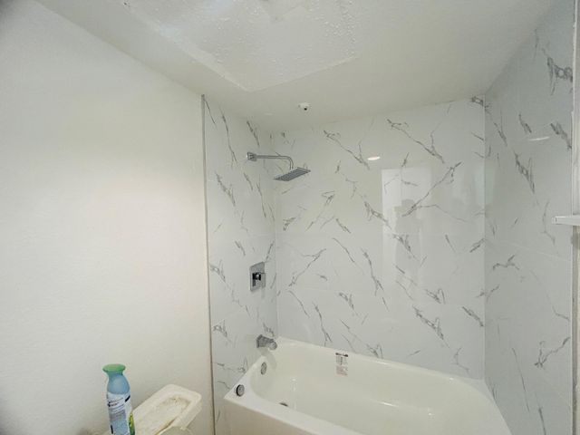 9201 Clarewood Drive 284, Houston, TX 77036
