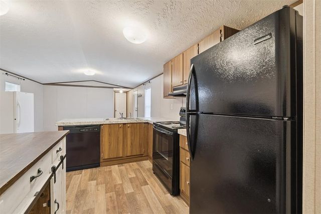 9500 S Rockwell Avenue, Cashion, OK 73016