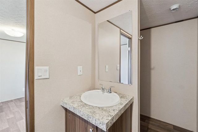 9500 S Rockwell Avenue, Cashion, OK 73016