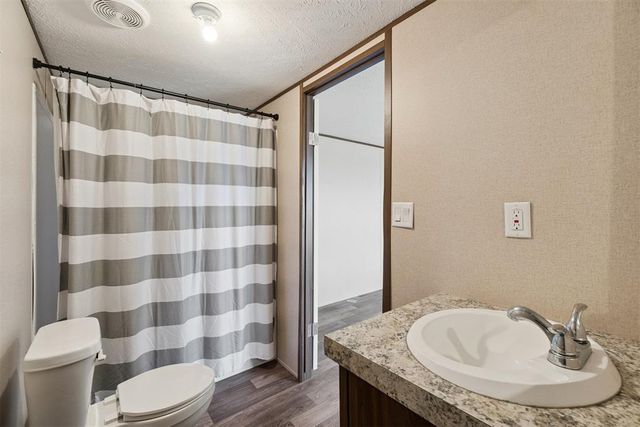 9500 S Rockwell Avenue, Cashion, OK 73016