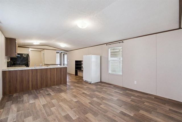 9500 S Rockwell Avenue, Cashion, OK 73016