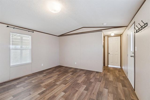 9500 S Rockwell Avenue, Cashion, OK 73016
