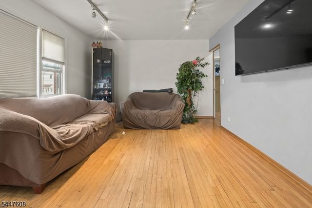 1266 E 12Th Ave, Roselle Boro, NJ 07203
