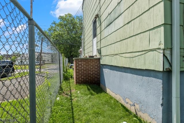 1266 E 12Th Ave, Roselle Boro, NJ 07203