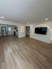 708 SW 7th Avenue 1, Hallandale Beach, FL 33009