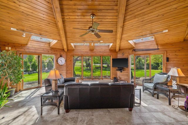 3153 Linden LANE, Racine, WI 53406